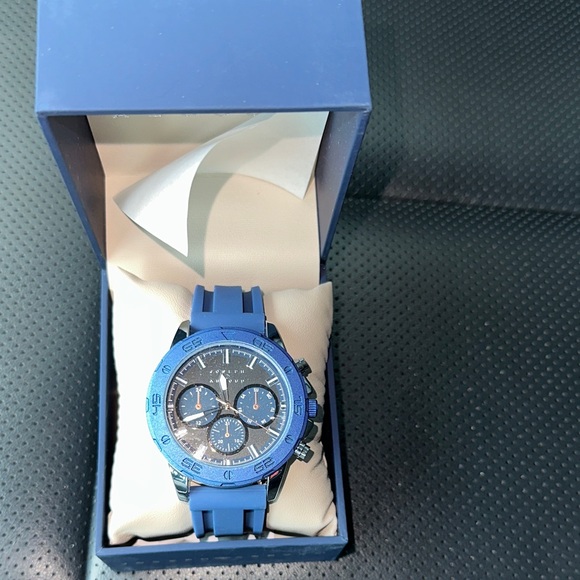 JOSEPH ABBOUD SILICON Bracelet Watch BEAUTIFUL - Picture 1 of 2